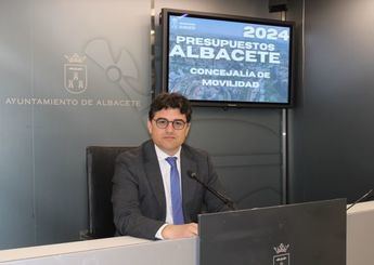 Navarro reitera la “apuesta clara y decidida” del Equipo de Gobierno de Albacete por la mejora del transporte urbano