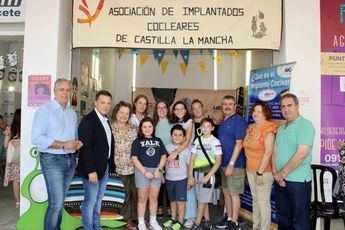 Manuel Serrano traslada el “cariño, respeto y apoyo” del Ayuntamiento de Albacete a las asociaciones socio-sanitarias