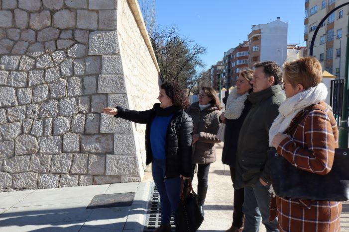 Serrano (PP) atiende las reivindicaciones de la asociación vecinal ‘San Pablo’, de Albacete