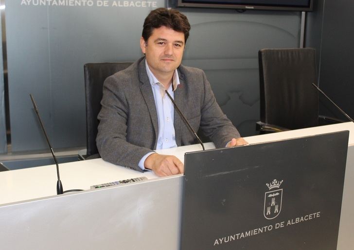 El Ayuntamiento de Albacete convoca ayudas para viajes en taxi de personas con discapacidad por 30.000 euros