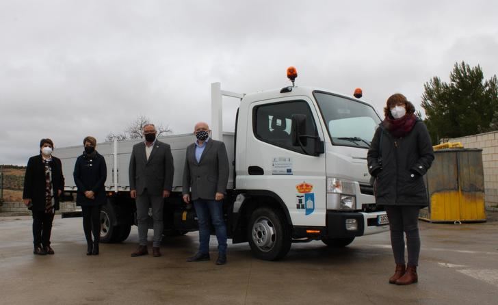 El Ayuntamiento de Munera cofinancia un nuevo camión de recogida de residuos 