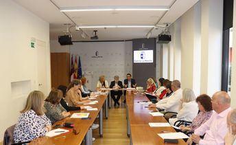 La Junta creará 5 equipos de Servicios Sociales en la provincia de Albacete con 10 profesionales en total