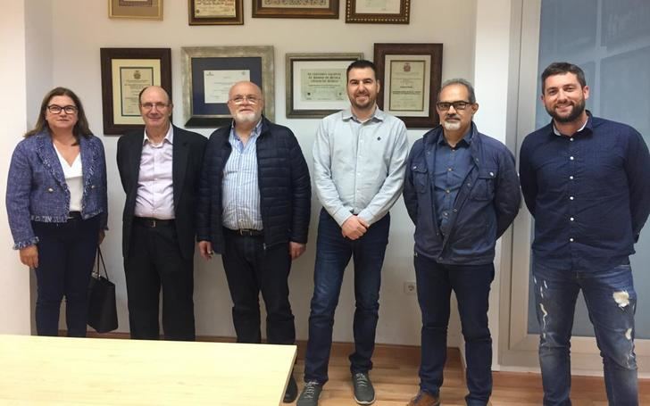 La Junta asesora a la Sociedad Musical ‘Santa Cecilia’ de Caudete para obtener la Declaración de Utilidad Pública