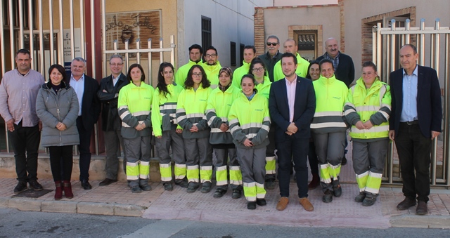 La Junta de Castilla-La Mancha pone en marcha de un nuevo programa dual empleo en Caudete, en jardinería