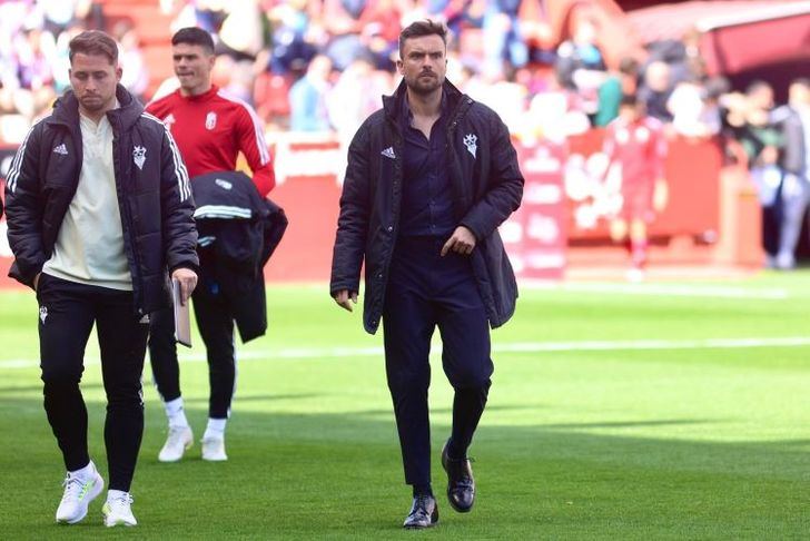 El Albacete Balompié cayó ante el Granada en un intenso partido (1-2)