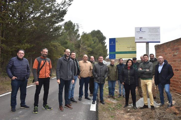 Diputación de Albacete y JCCM continúan su colaboración mejorando caminos rurales que conectan dos o más localidades