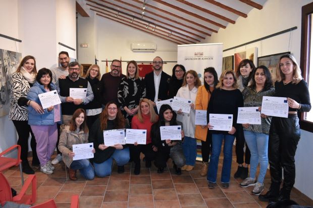 18 personas reciben una certificación que les abrirá las puertas al empleo en Alpera