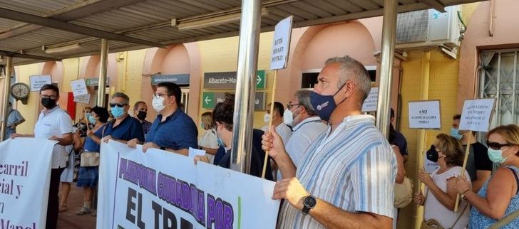 Murcia pide a Adif que 'no quite los trenes con Madrid hasta que llegue la alta velocidad a la Región'