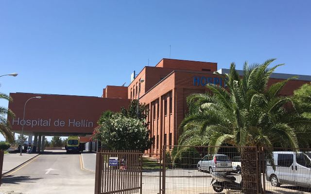 

 
Hospitalizada una mujer en Hellín tras intoxicarse por inhalación de gas en su casa
 

