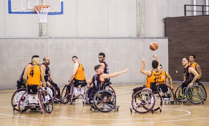 Derrota del BSR Amiab Albacete en su visita a la cancha del Bidaideak Bilbao (71-62)