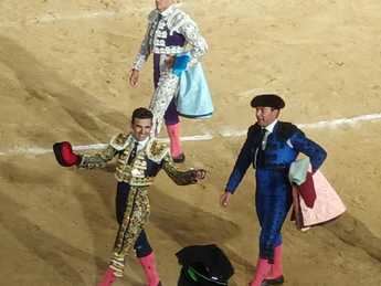 Rubén Pinar y Sergio Serrano salieron a hombros en la última de la Feria de Albacete