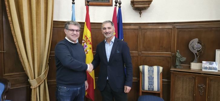  El alcalde de Hellin agradece a José Carlos Díaz su talante en el Ayuntamiento