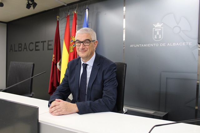 El Ayuntamiento de Albacete anima a solicitar plazas de empleo público de forma telemática
 