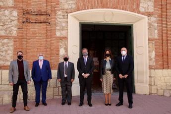 El alcalde de Albacete recuerda a los fallecidos por la Covid-19 y apela 