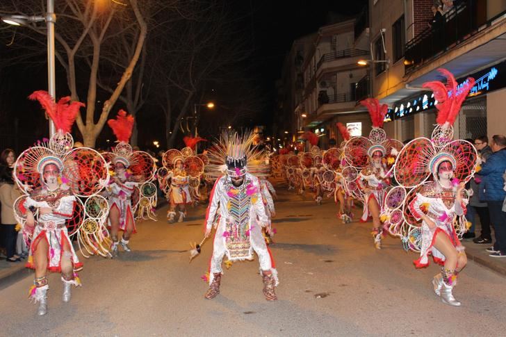 Más de un millar de personas participaron en el desfile del carnaval de La Roda el pasado sábado