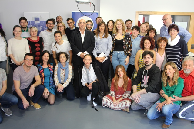 El Centro Joven de Albacete recibe a una representación de la república de Lituania