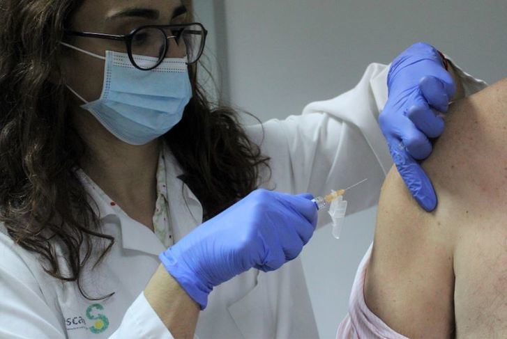Sanidad anima a la ciudadanía de Albacete a vacunarse frente a la gripe para proteger a la población más vulnerable