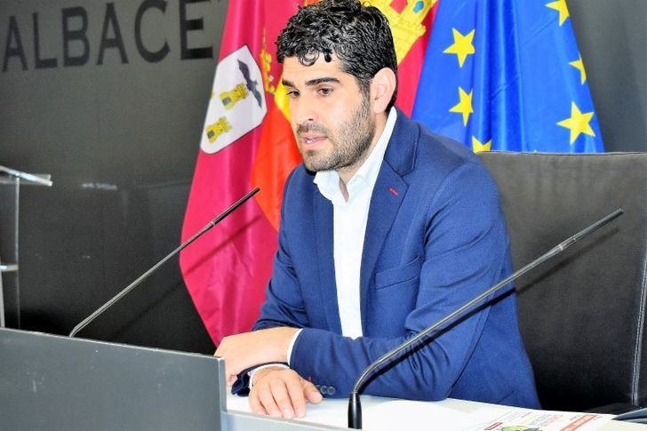 José González: “Albacete se merece a representantes que trabajen por el futuro de sus vecinos y sus empresas”