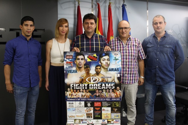 La feria deportiva de Albacete llega con adelanto con la disputa del Trofeo de kick boxing ‘La Navaja', este domingo