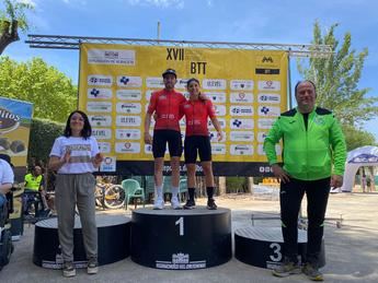 Lucía Navarro recupera el maillot rojo de líder en la prueba BTT de La Roda