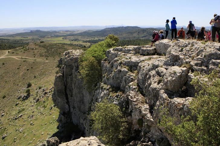 Peñas de San Pedro acoge este sábado la XVI ruta de senderismo de la Diputación