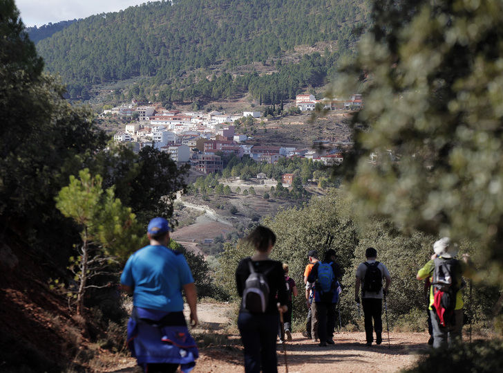 Paterna del Madera acoge el sábado la ruta senderista de la Diputación