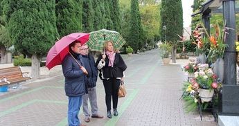 Más de 155.000 personas pueden visitar el cementerio de Albacete durante estos días