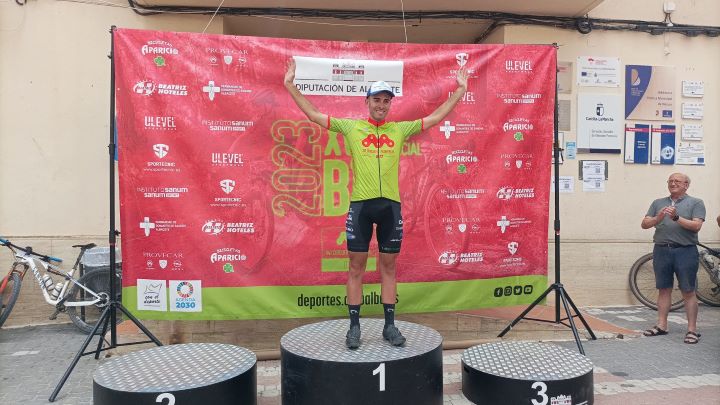 Javier Sánchez y Mónica Martínez, campeones en la prueba BTT de Nerpio
 