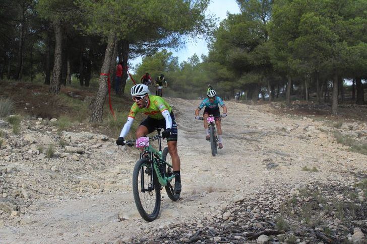 Manuel Martínez y Alfonsi Villar recibirán el premio como campeones del XVI Circuito Provincial de BTT
 