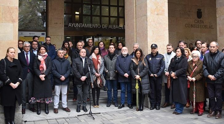 Emilio Sáez: “Alzamos nuestras voces para decir con voz alta y bien claro que Albacete no tolera las violencias machistas”