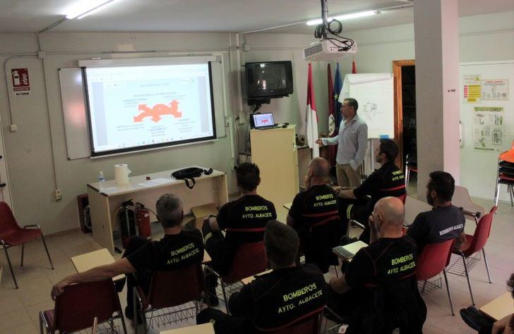 La Gerencia de Atención Integrada de Albacete se coordina con los Bomberos de Albacete