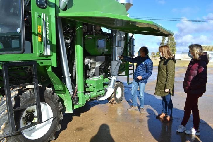 El ITAP de la Diputación de Albacete adquiere una nueva cosechadora para la experimentación en sus campos