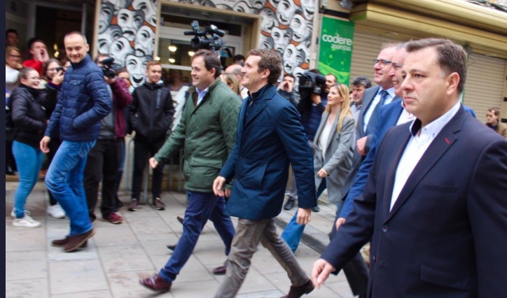 Pablo Casado pide en Almansa (Albacete) el voto a quienes dejaron de confiar en PP y avergonzados de PSOE