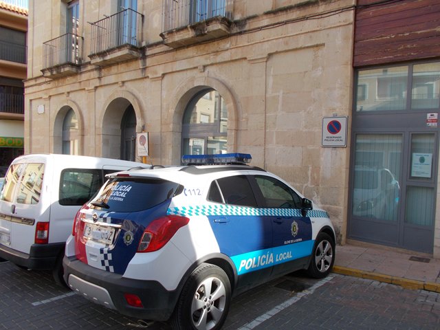 Detenido el conductor de un autobús escolar en Elche de la Sierra (Albacete) por superar en más de ocho veces la tasa de alcoholemia