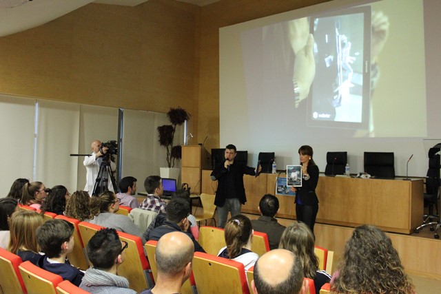 Más de un centenar de alumnos de Secundaria de Almansa participan en la jornada sobre nuevas tecnologías