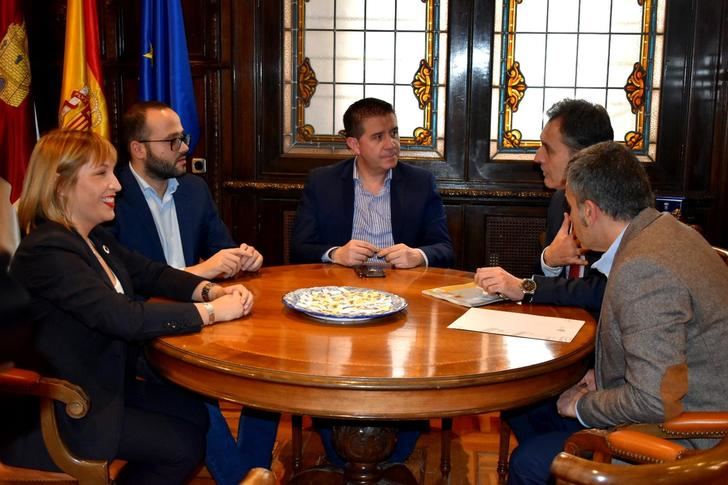 Cabañero se reúne con el delegado del Gobierno para tratar asuntos de actualidad en Castilla-La Mancha