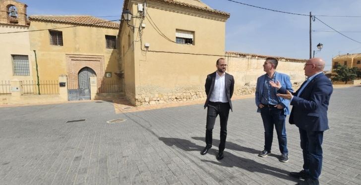 Cabañero y Valera visitan algunas de las inversiones más recientes impulsadas en Chinchilla por la Diputación
