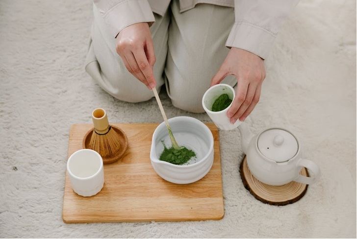 Qué es el té matcha y qué beneficios tiene