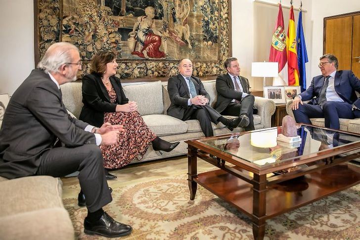 El alcalde destaca la “gran oportunidad económica y laboral” que supone la llegada del Grupo Stadler a Albacete