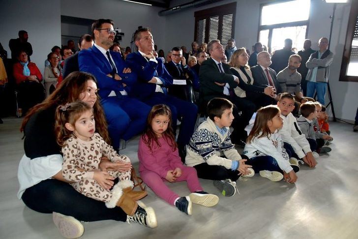 El presidente de la Diputación de Albacete subraya el papel clave de la 'escuela rural' para el futuro de los pueblos