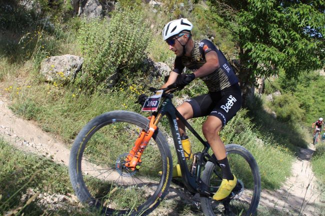 Víctor Manuel Fernández y Mª Isabel Felipe ganan la VIII Copa BTT Desafío Albacete