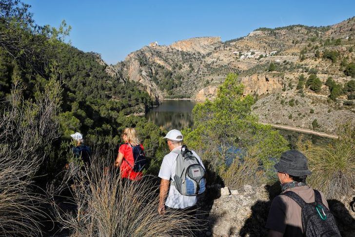 Villa de Ves, próximo destino en las Rutas de Senderismo de la Diputación 