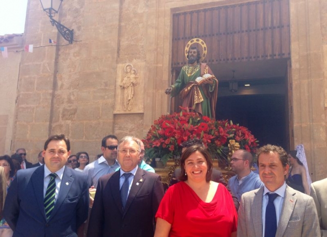 El presidente de la Diputación, Francisco Núñez, participa en las fiestas de Pétrola en honor a San Bernabé