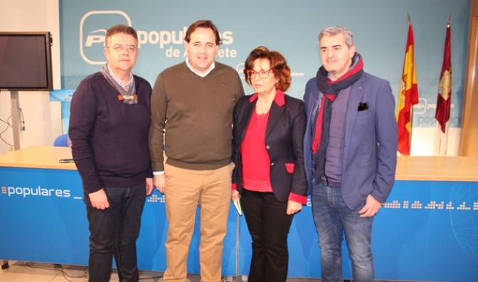 Núñez (PP) acusa a Page y Podemos de irresponsables y de poner en peligro la salud de la gente de Castilla-La Mancha