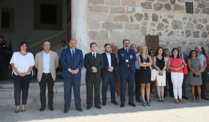 Page aboga por combatir el terrorismo “desde la firmeza y la serenidad”