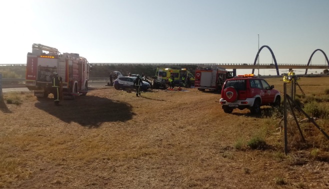 Una persona muere al salirse de la carretera, en la AP-36 en La Roda (Albacete)