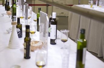 Cinco de los diez mejores aceites de oliva son marcas blancas más económicas