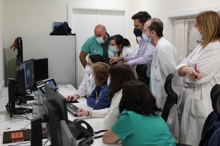 El Hospital de Albacete estrena un nuevo acelerador lineal para el servicio de radioterapia
