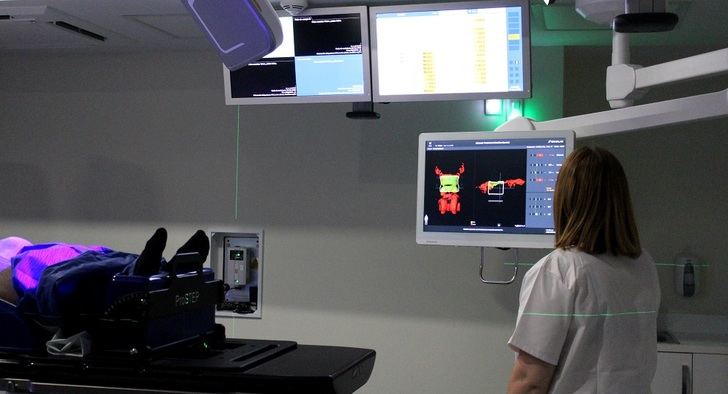 El Hospital de Albacete ya cuenta con un equipo de radioterapia guiada por la imagen para tumores