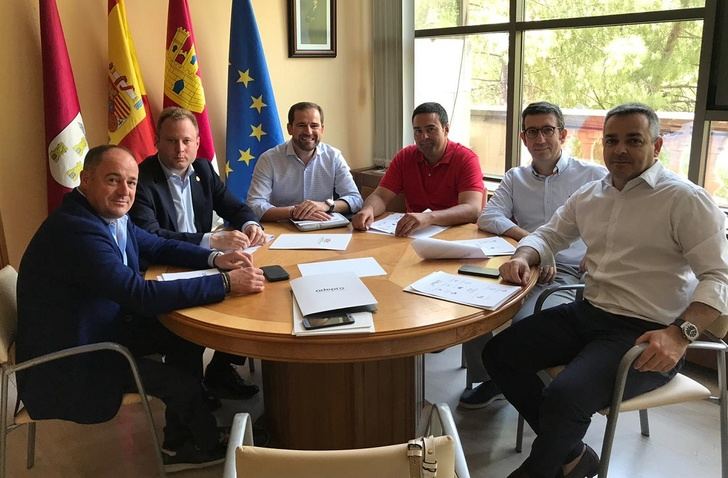 Los directivos del polígono de Romica de Albacete se reúnen con Vicente Casañ y Emilio Sáez